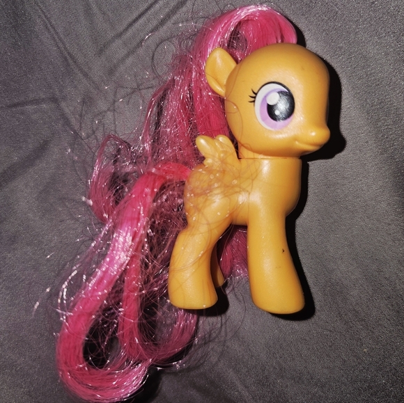 My Little Pony Scootaloo G4 2010 MLP - Picture 1 of 6